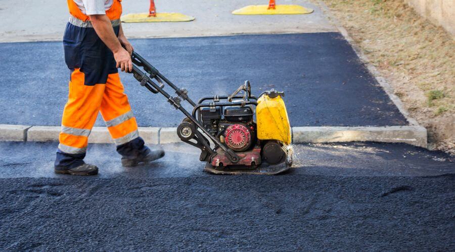 Professional gutter cleaning in Hauula, HI